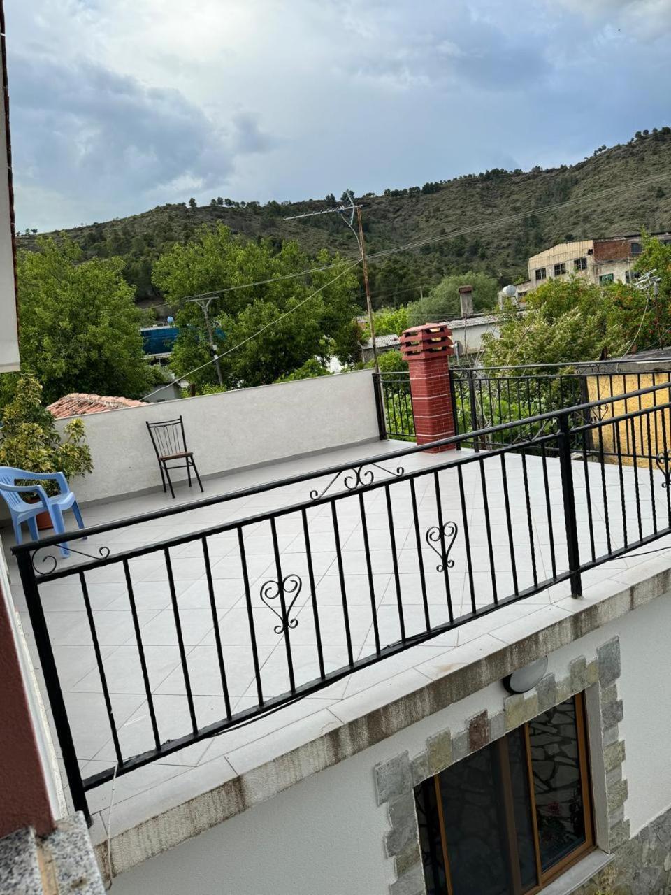 Villa Zefi Rrenc Papaj Luaran gambar